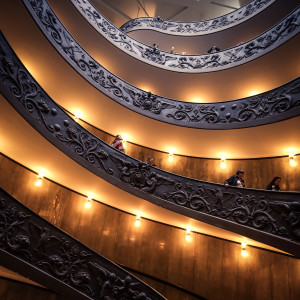 róma vatikán múzeum lépcső