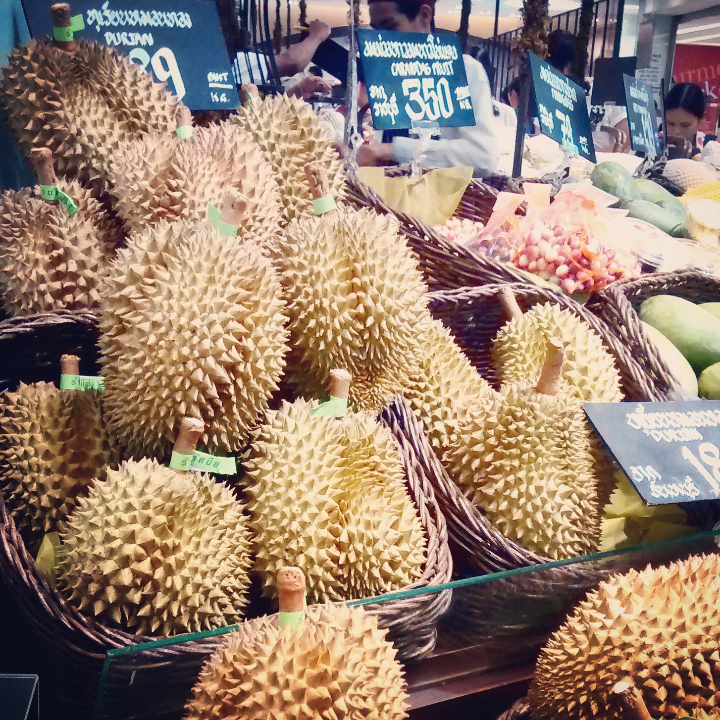 A durian szúrós és büdös, de állítólag isteni!