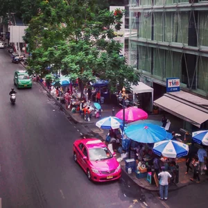 Szőrös gyümölcsök és tengeri herkentyűk, avagy gondolatok a thai gasztronómiáról
