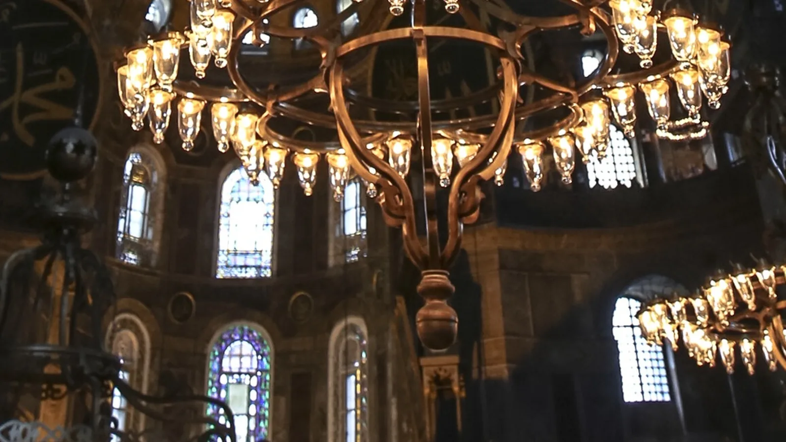 Az Hagia Sophia és az Elsüllyedt Palota mint emlékek egy letűnt civilizációról