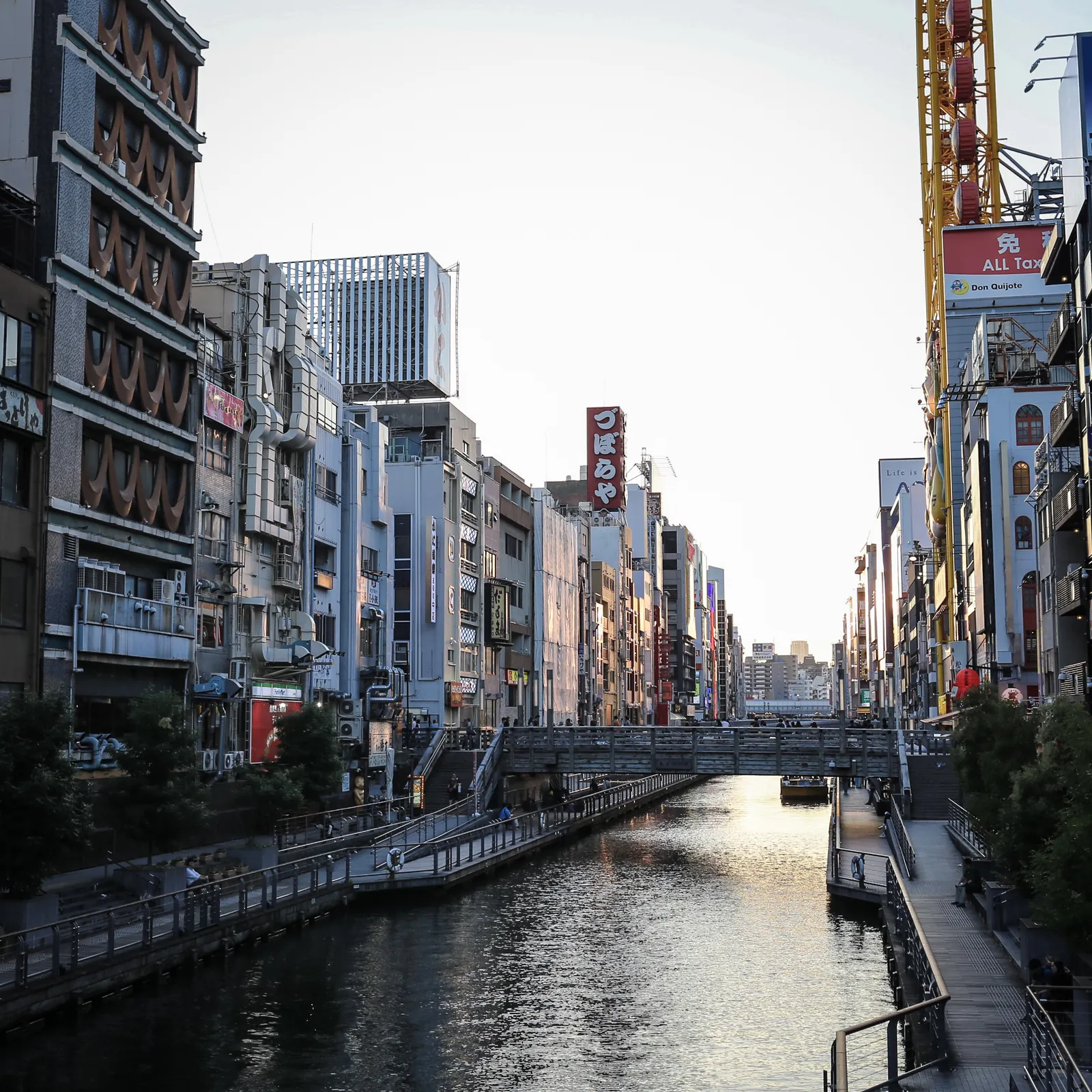 osaka Dōtonbori folyó és utca