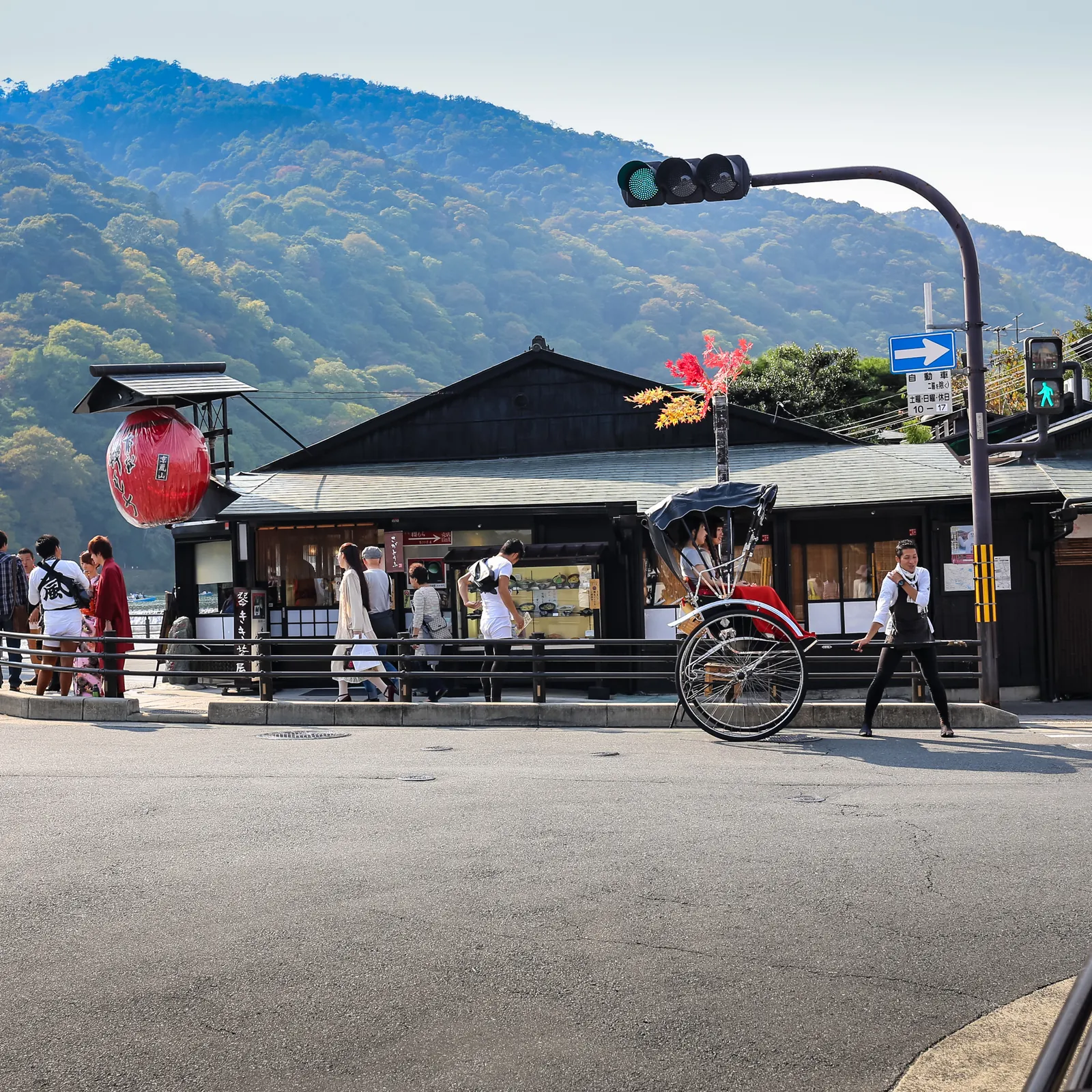 Arashiyama, avagy városrész a természet lágy ölén, valamint a híres bambuszliget